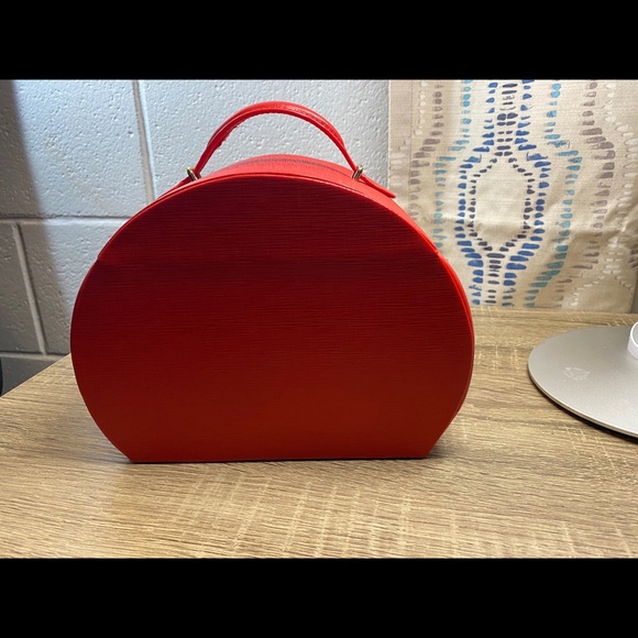 Jewelry box - Picture 2 of 4